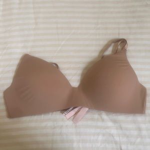 Victoria’s Secret T-shirt Wireless Bra